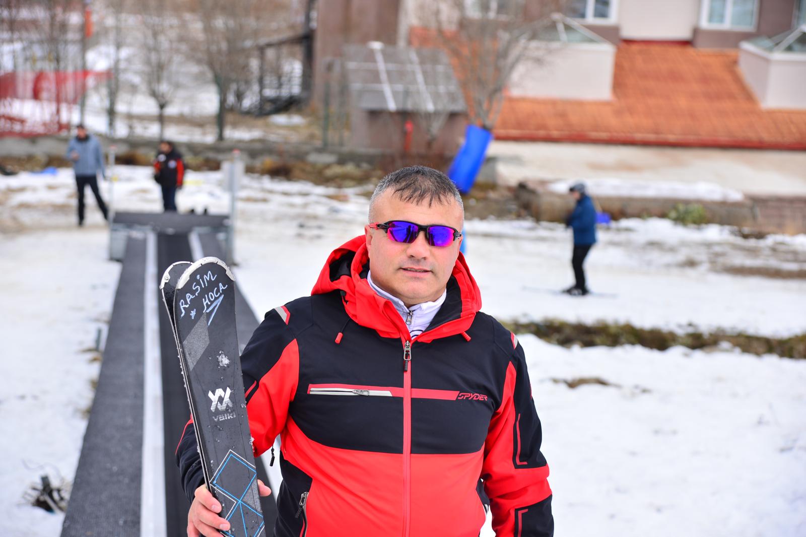 Rasim Hoca profesyonel kayak ekipmanları - RASIM HOCA yazılı kayaklar
