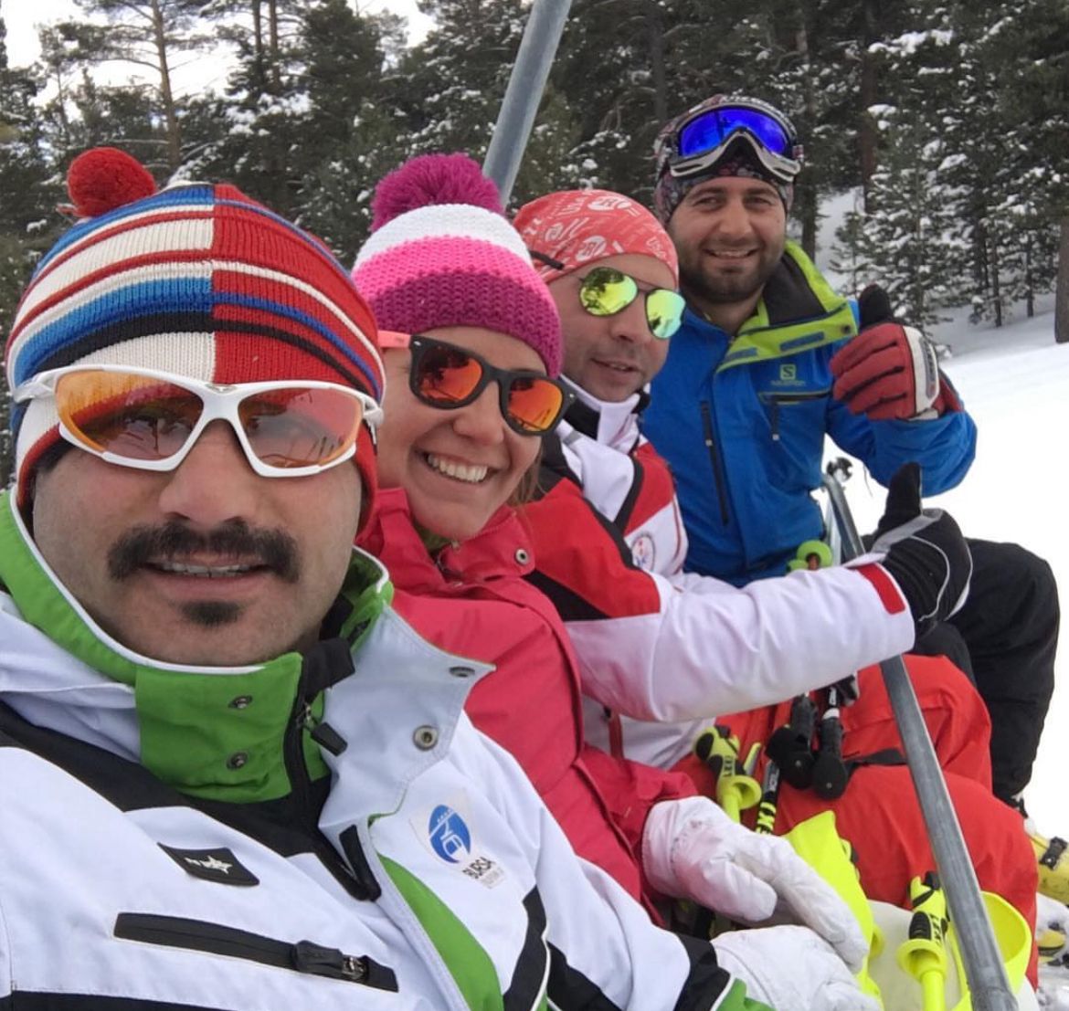 Rasim Hoca ve öğrencileri telesiyejde neşeli an - Uludağ kayak merkezi